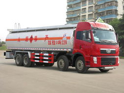 東風(fēng)32方戊烷鋁化工液體運(yùn)輸車與起吊車綜合解析